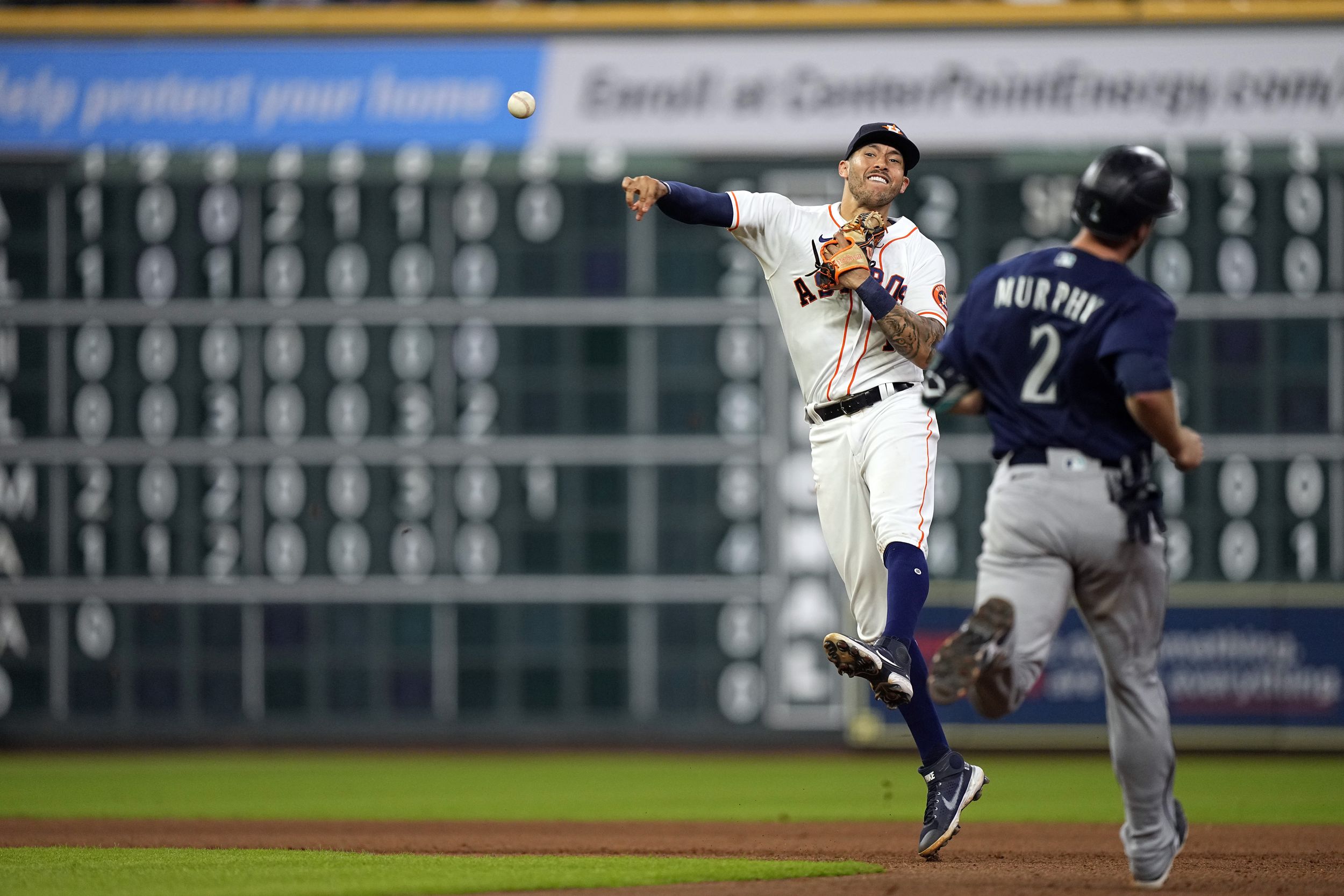 Eugenio Suárez belts 2 homers, J.P. Crawford has 1 as Mariners beat Astros  5-1 