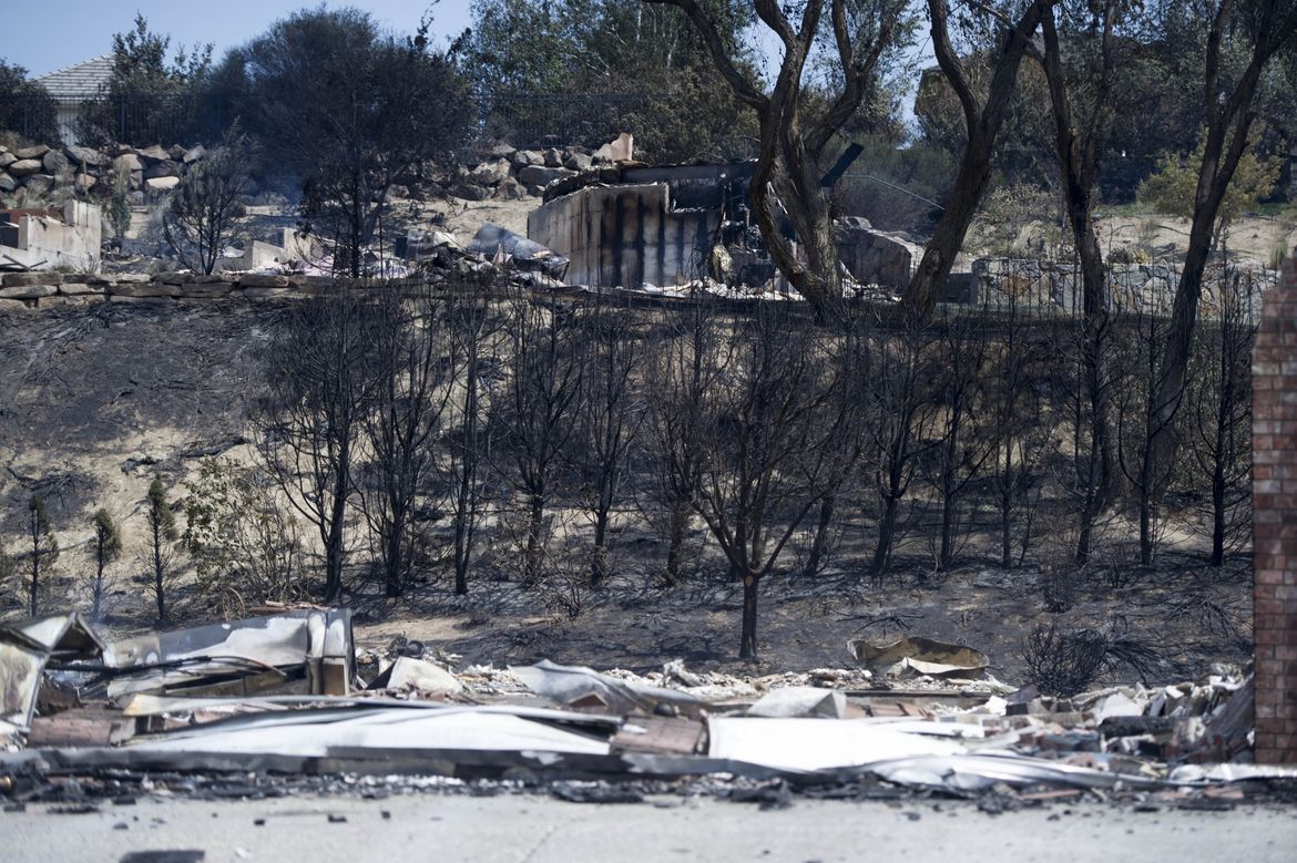 Sleepy Hollow Fire in Wenatchee A picture story at The SpokesmanReview