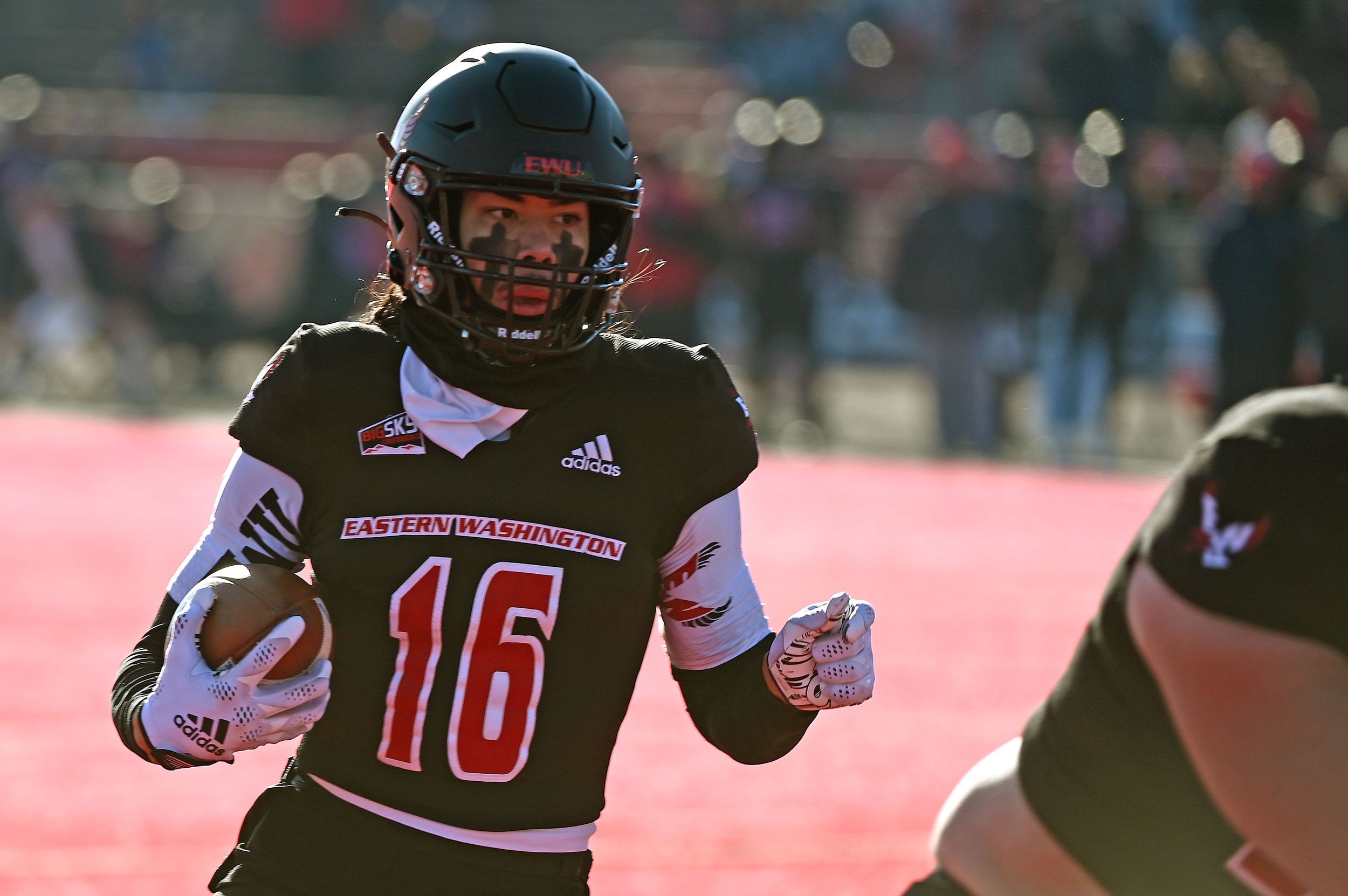 EWU preview: Last year's stumble behind them, Eagles look to ramp up the  offense to get back on track