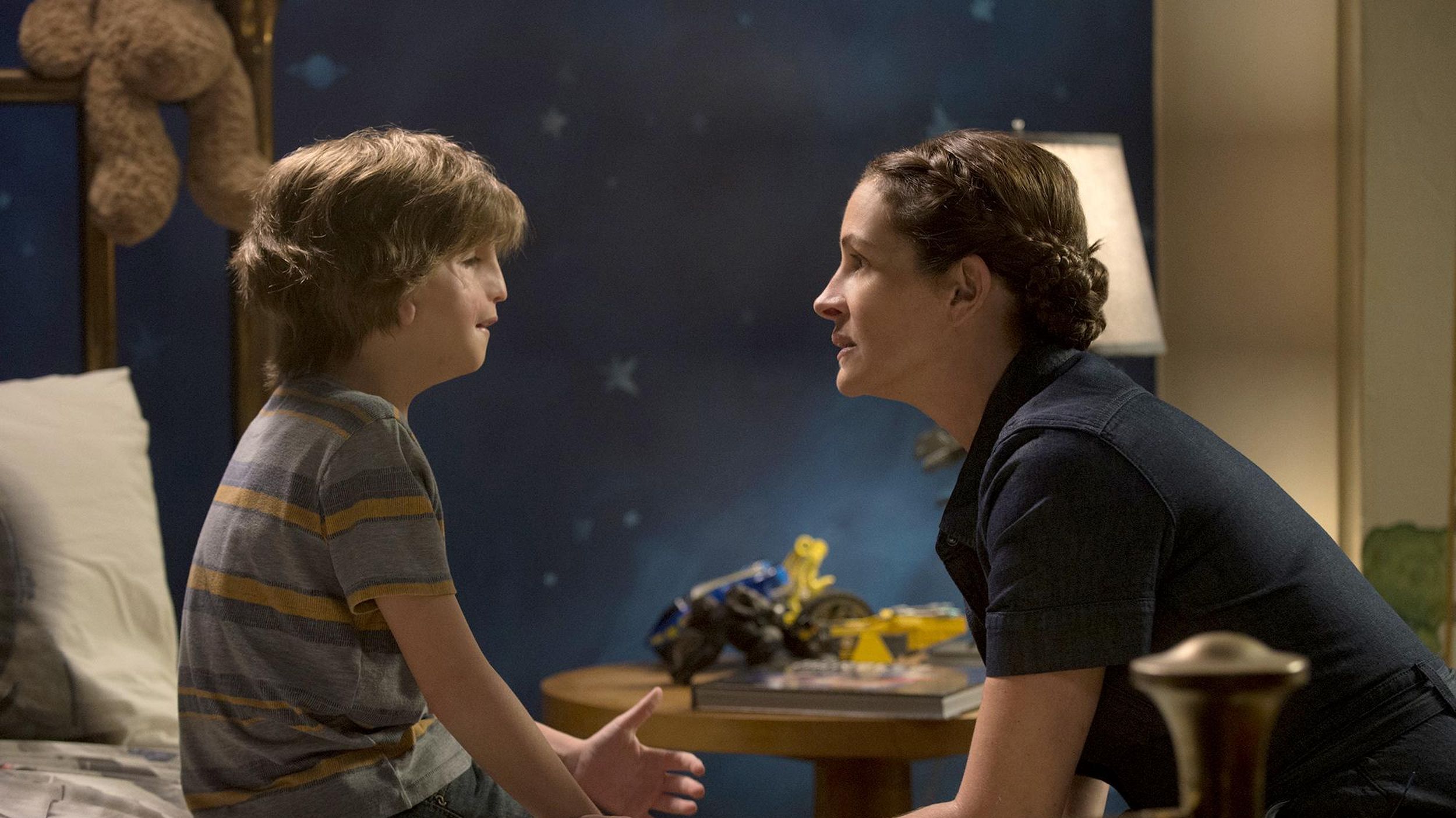 Review: 'Wonder' is the cry-fest you expect, but it's also complex, funny  and probing