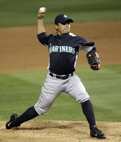 Mariners starting pitcher Erasmo Ramirez threw three scoreless innings against Arizona on just 28 pitches. (Associated Press)