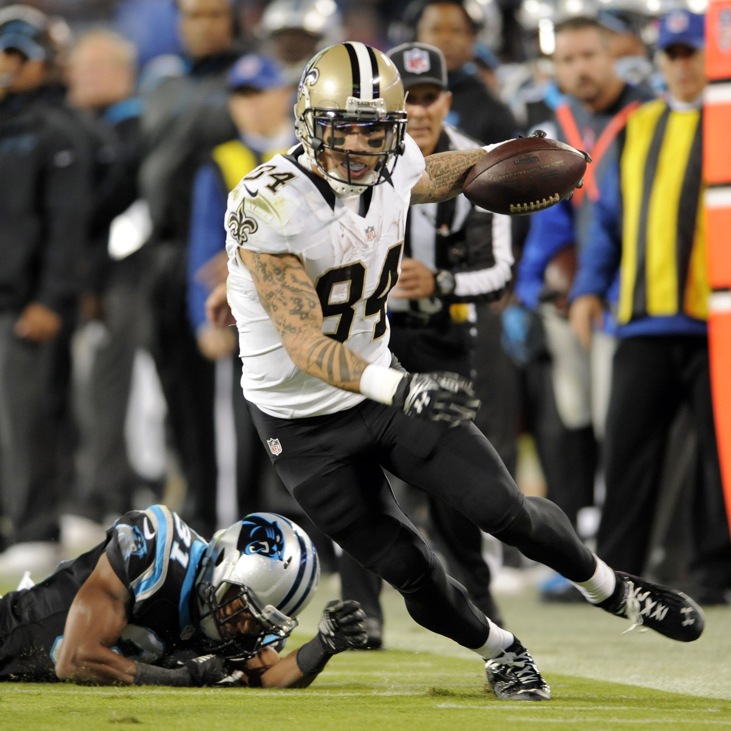 Saints top Panthers 28-10 to take NFC South lead