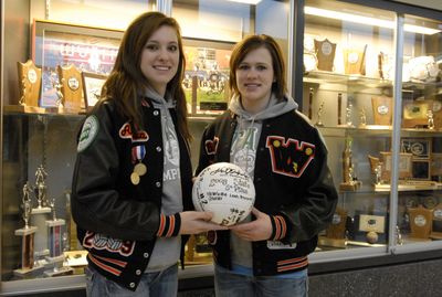 Sisters Alyssa and Bailey Wold helped lead West Valley to fifth place in the recent 2A State Volleyball Tournament, the highest ever finish for the Eagles.  (J. BART RAYNIAK / The Spokesman-Review)