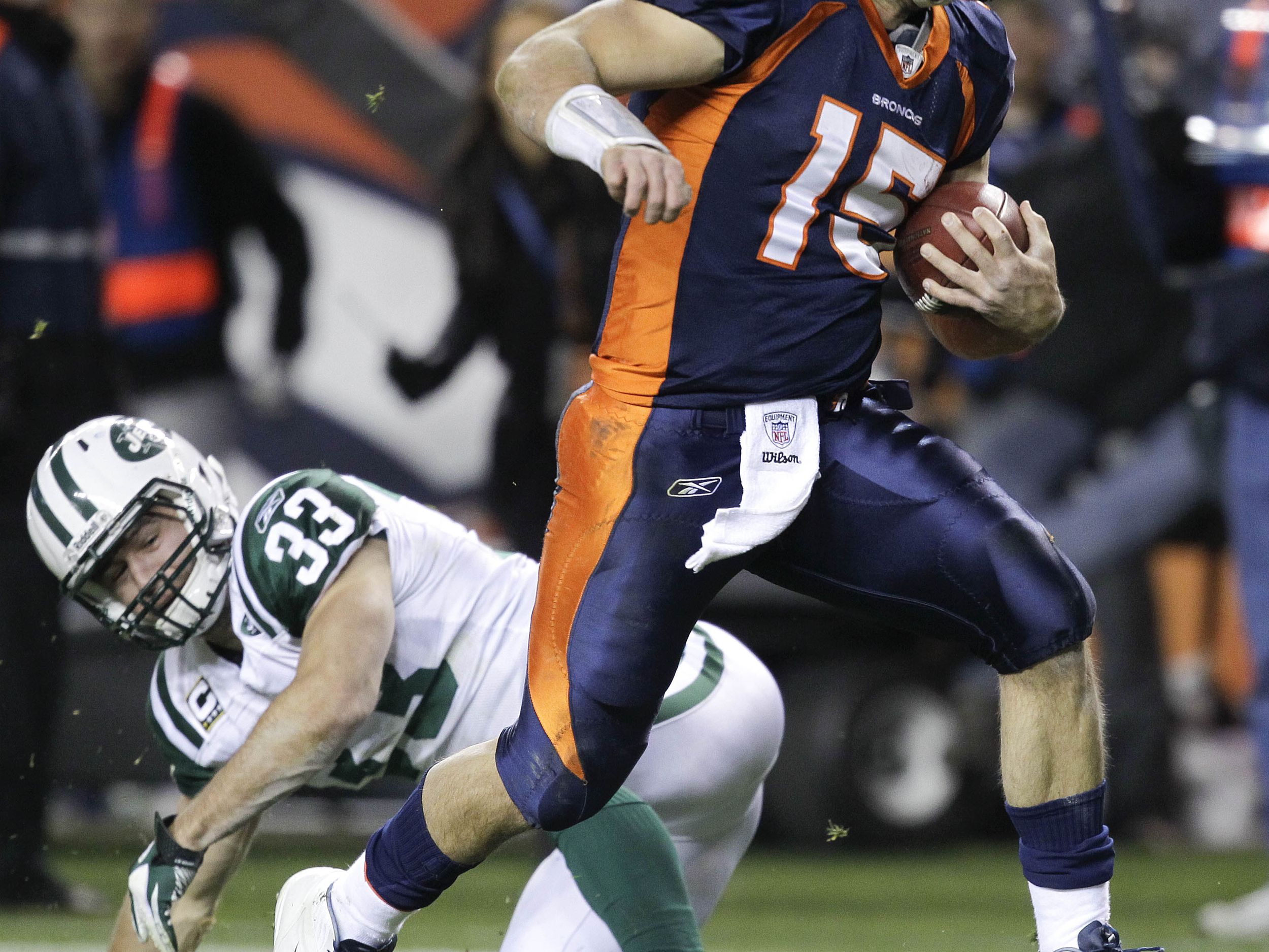 Broncos defend their play-calling for Tebow