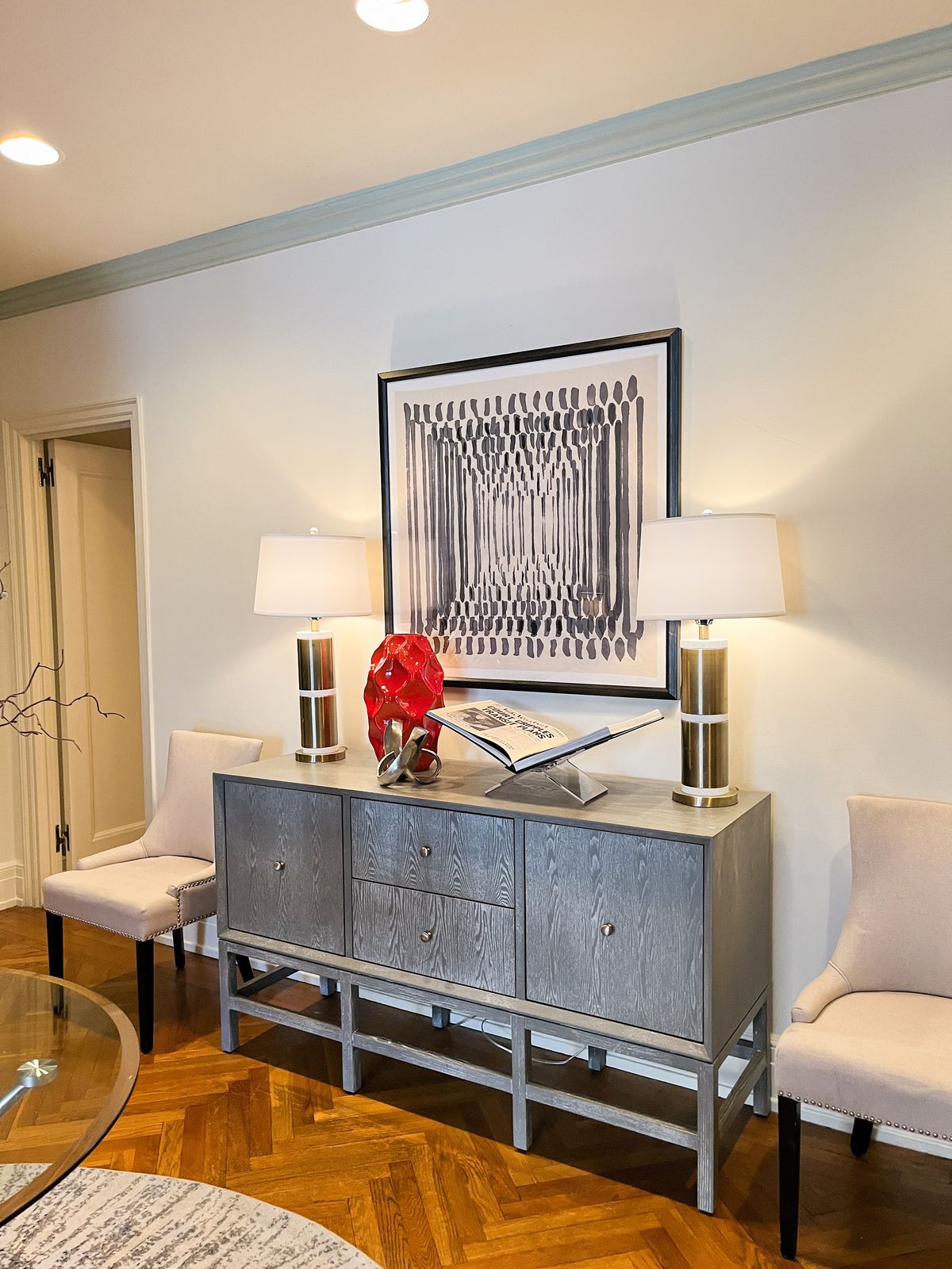 An entry feels warm and inviting accented with a pop of color. (Handout/TNS)  (TNS)