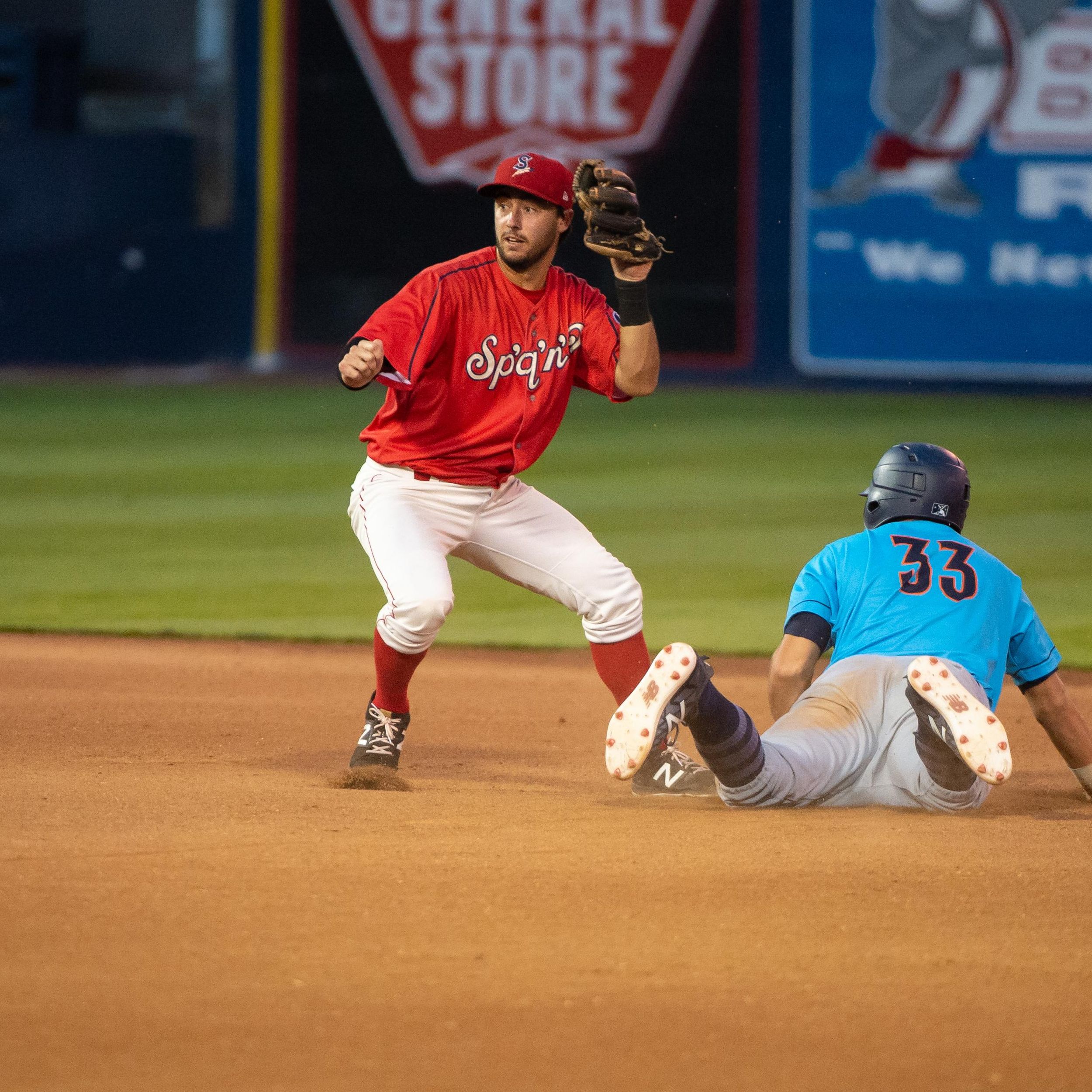 Cal Raleigh keeps taking beating behind plate for Mariners, keeps producing