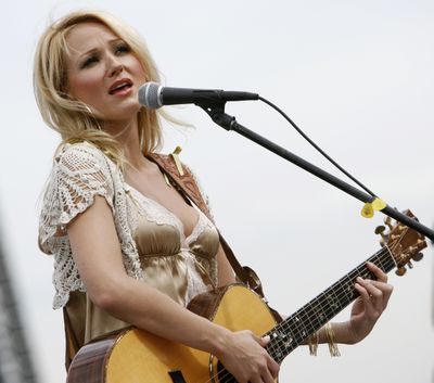 Singer Jewel will perform Thursday at the Moore Theatre in Seattle.  (Associated Press / The Spokesman-Review)