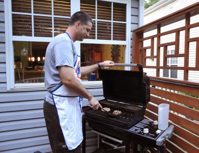 Be efficient this summer: Grill wisely.
