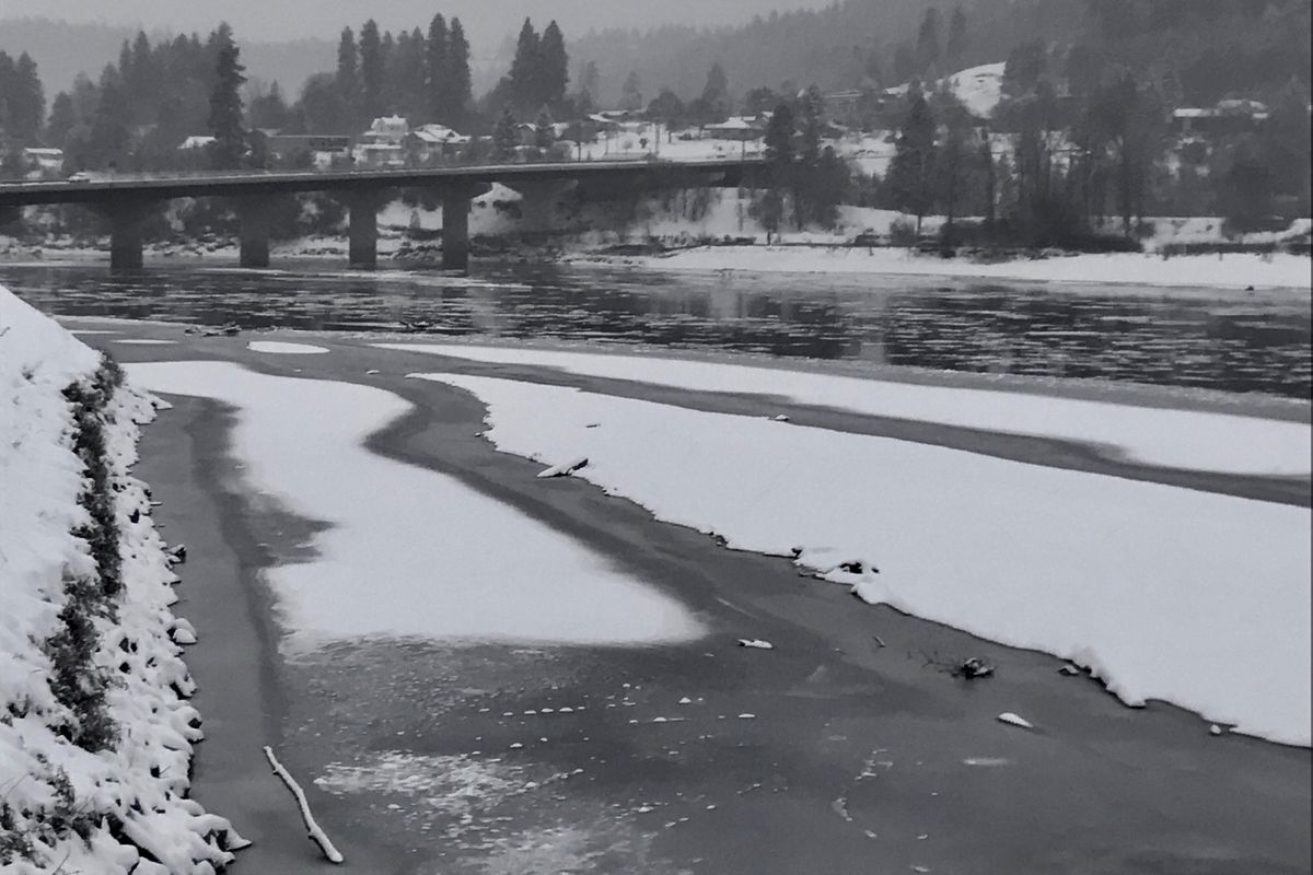 The icy Kootenai River flows through Bonners Ferry, Idaho, on Saturday, Feb. 4, 2017. (SR / Kathy Plonka)