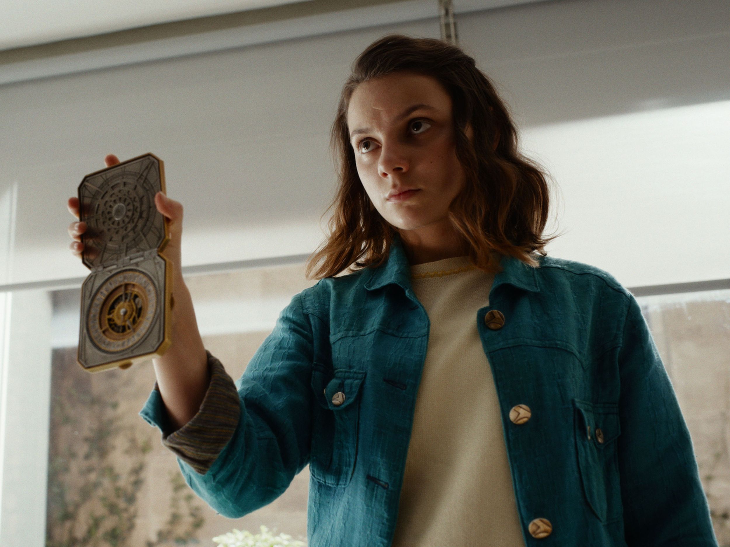 Dafne Keen Looks Like Evan Peters Stream on Demand: 'Run' for your devices, 'The Crown' and 'His Dark  Materials' are back | The Spokesman-Review