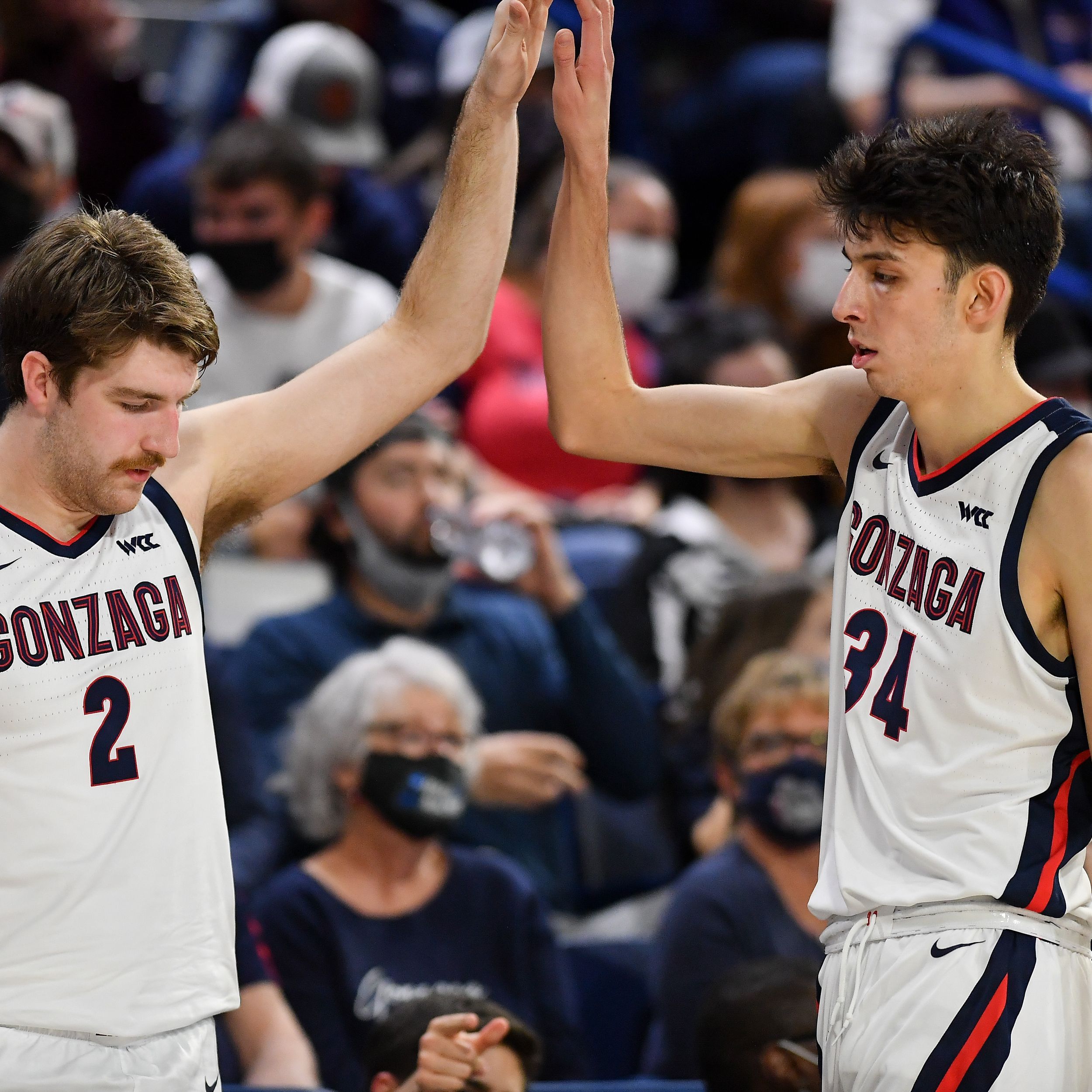 College basketball 2021-22: Drew Timme-Chet Holmgren pairing vaults talented Gonzaga among national title favorites | The Spokesman-Review