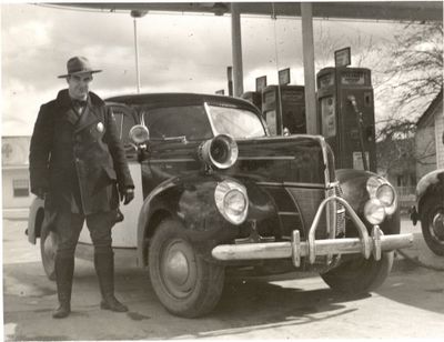 Patrolman Murphy of the Washington State Patrol circa 1940s. Photo courtesy of the Spokane Valley Heritage Museum. (Photo courtesy the Spokane Valley Heritage Museum)