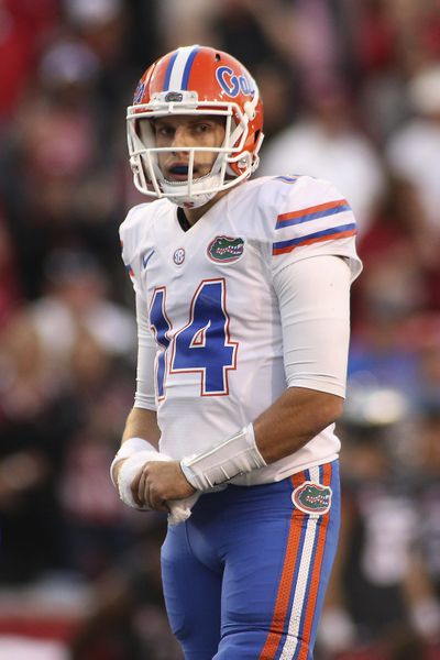 The No. 22 Florida Gators could be without quarterback Luke Del Rio for the rest of the season because of a right shoulder injury. (Samantha Baker / Associated Press)