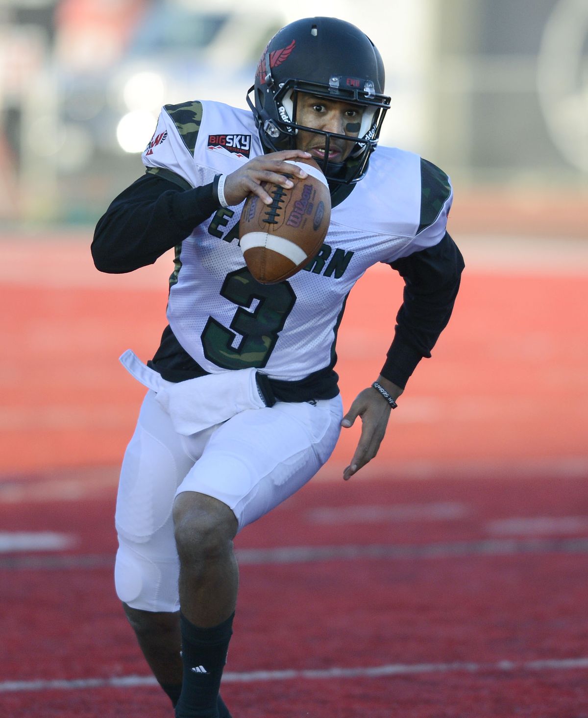 Eagles quarterback Vernon Adams returns after throwing 55 touchdown passes as a sophomore. (Colin Mulvany)