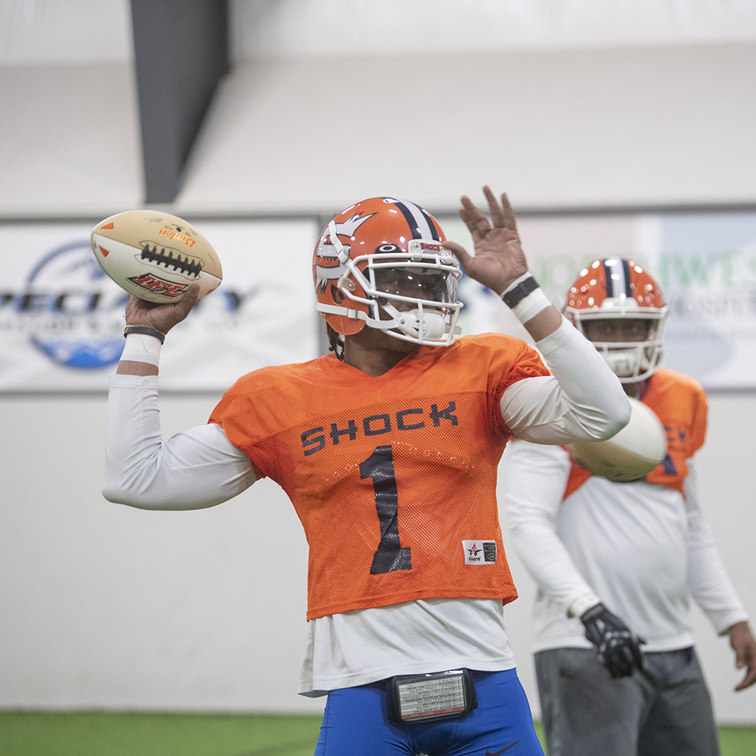 PIRATES FACE OFF AGAINST BARNSTORMERS - Indoor Football League