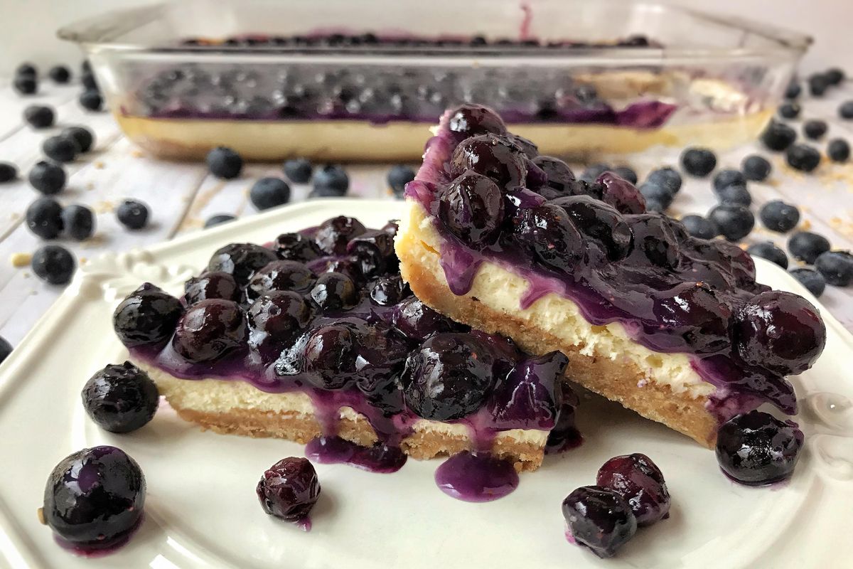 Blueberry Cheesecake Bars (Audrey Alfaro / For The Spokesman-Review)