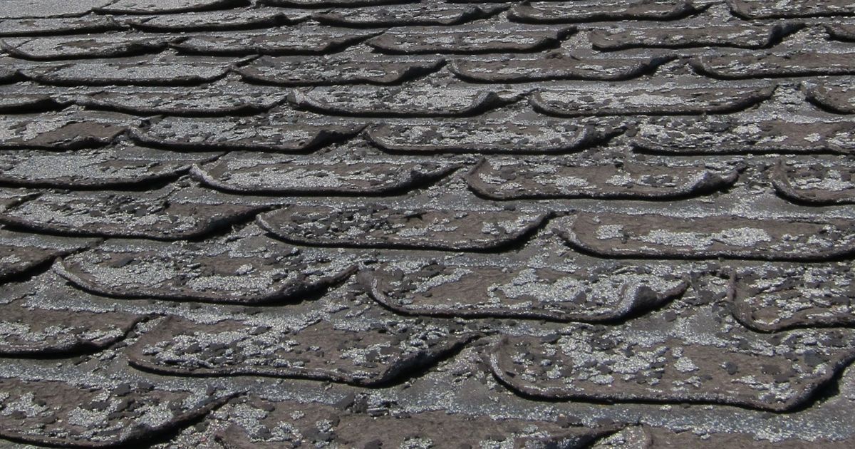 Ask The Builder: How To Make Your Asphalt Shingles Last 50 Years | The ...