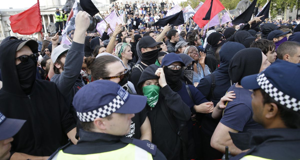 Anti-fascist’s demonstrators protest against a rival march by the Football Lads Alliance march in London, Saturday, Oct. 13, 2018. (Alastair Grant / AP)