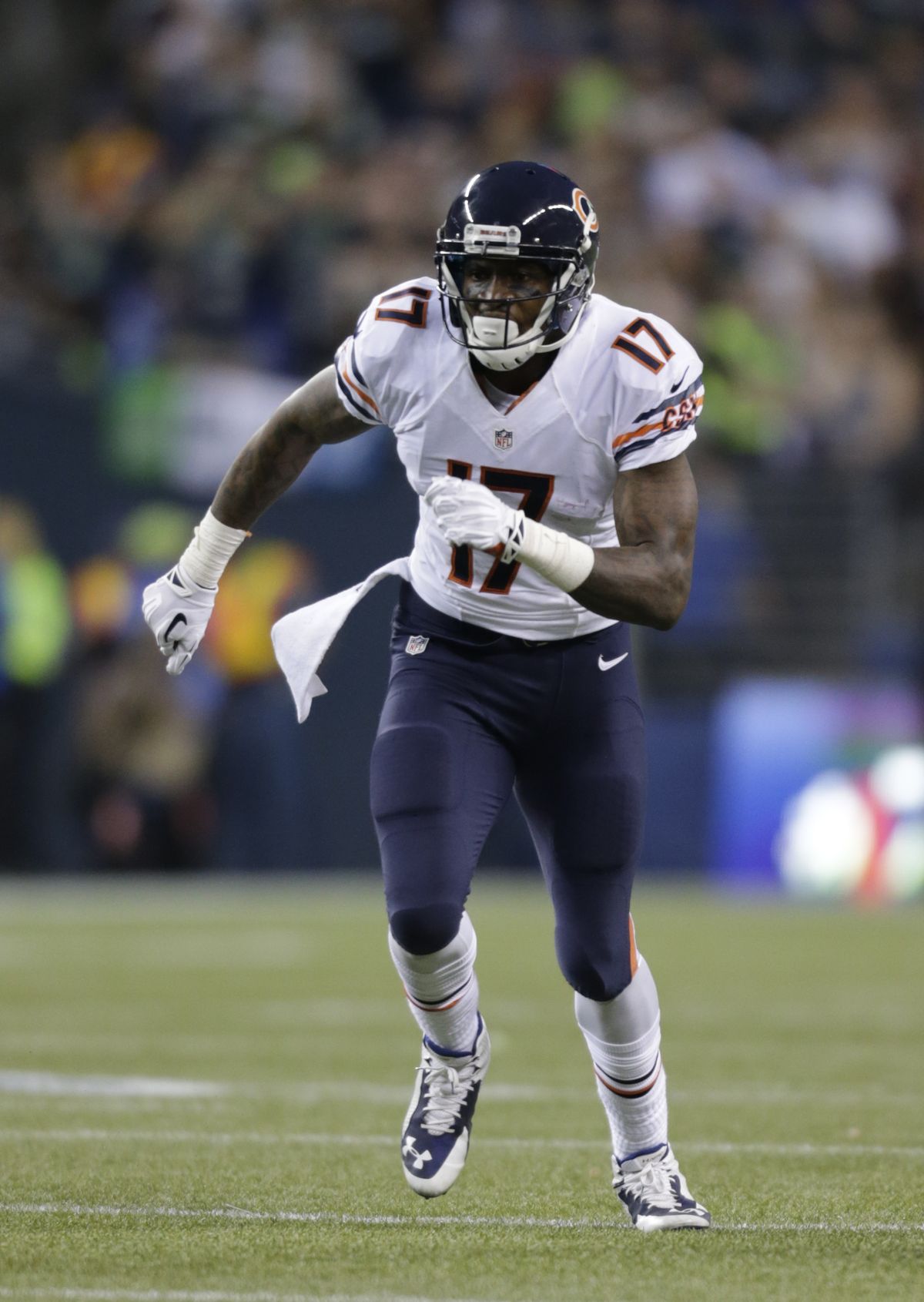 Chicago WR Alshon Jeffery and Bears are coming off two upset wins on road. (Associated Press)