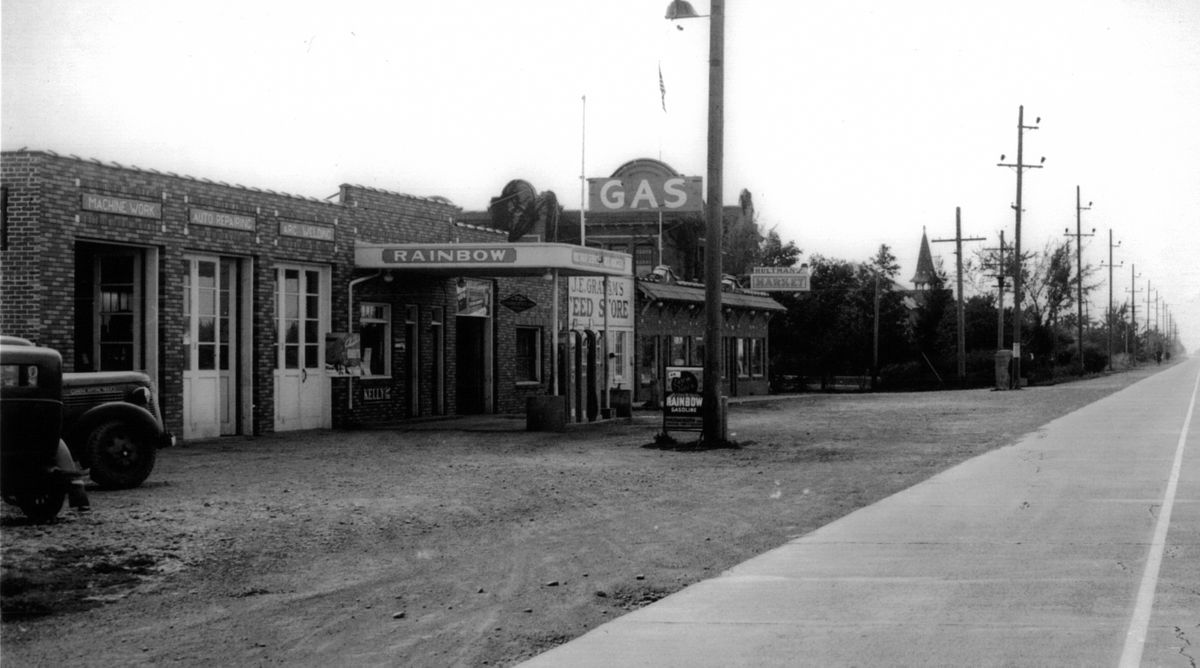 1941: An early strip of commercial buildings in Vera, Washington, which was later renamed Veradale, is shown, inclding a Rainbow Gasoline station and Hultman’s Market. Building contractor and businessman August Hultman and his wife, Anna, ran the gas station and grocery store from 1924-41. Since then, many different businesses, including the Veradale Post Office, have used these buildings, which run from 15112 to 15120 E. Sprague Ave. in Spokane.  (SPOKANE VALLEY HERITAGE MUSEUM)