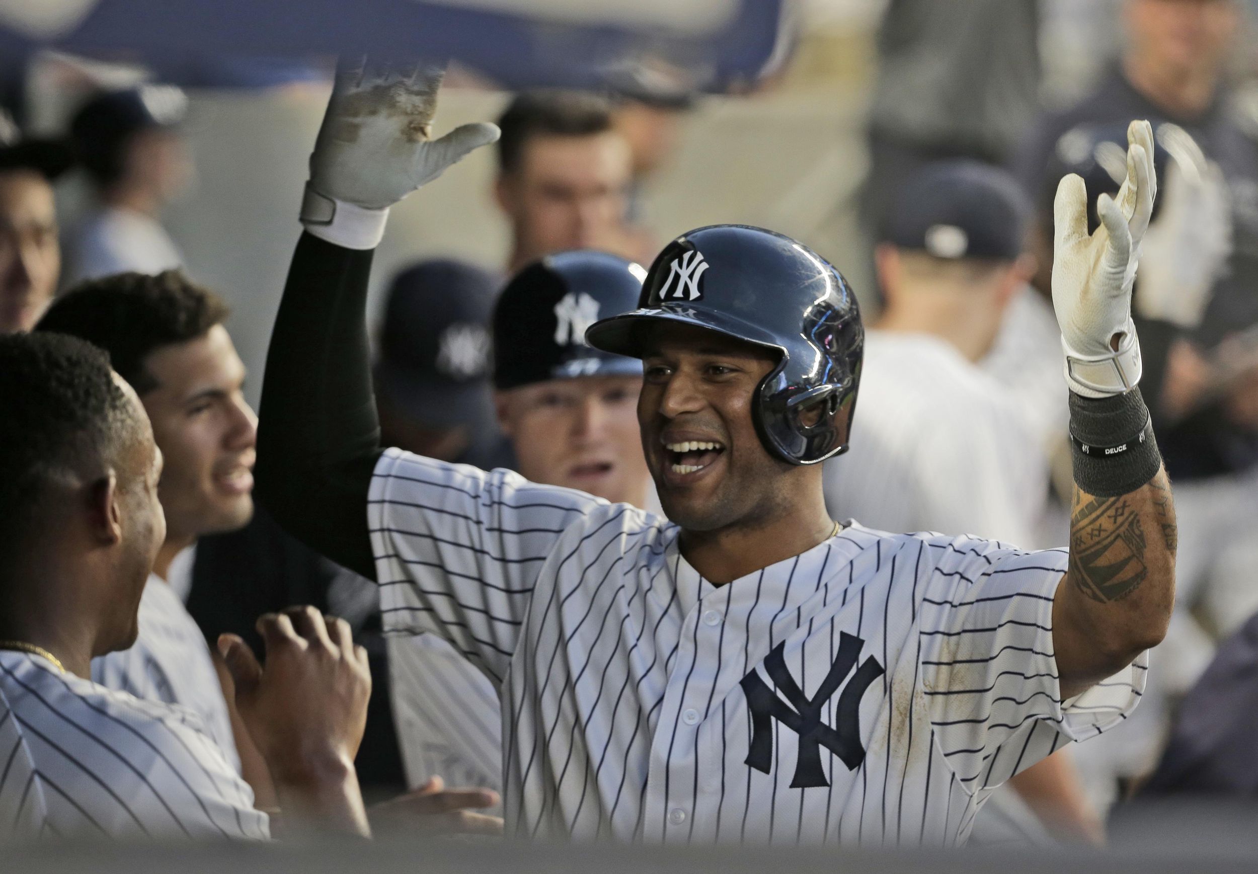 Injured Yankees CF Aaron Hicks feels ready to return to roster The
