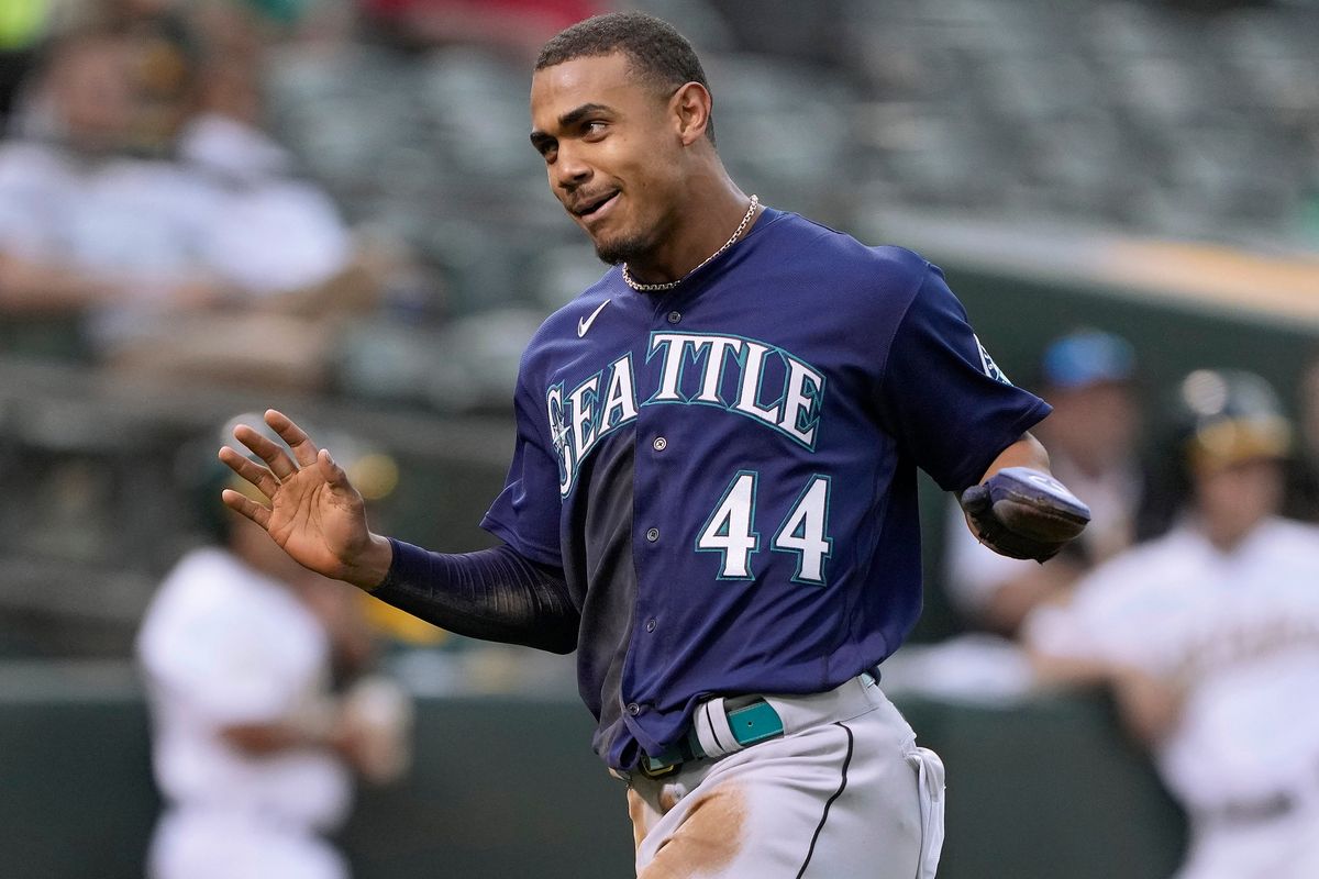 Mariners' Julio Rodríguez receives a standing ovation from Seattle during  the 2023 MLB All-Star Game