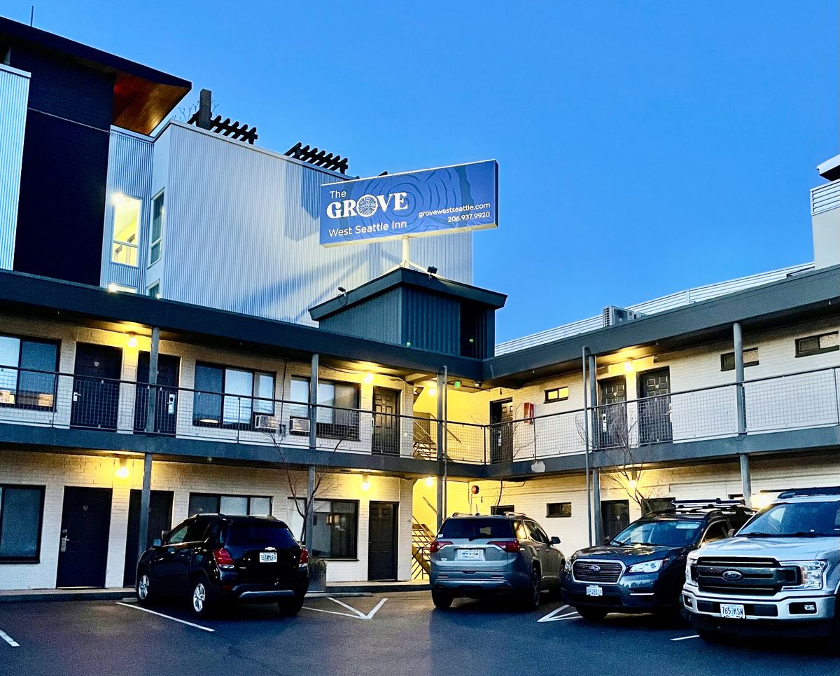 The Grove in West Seattle is an old-school motel that has been updated. (Leslie Kelly)