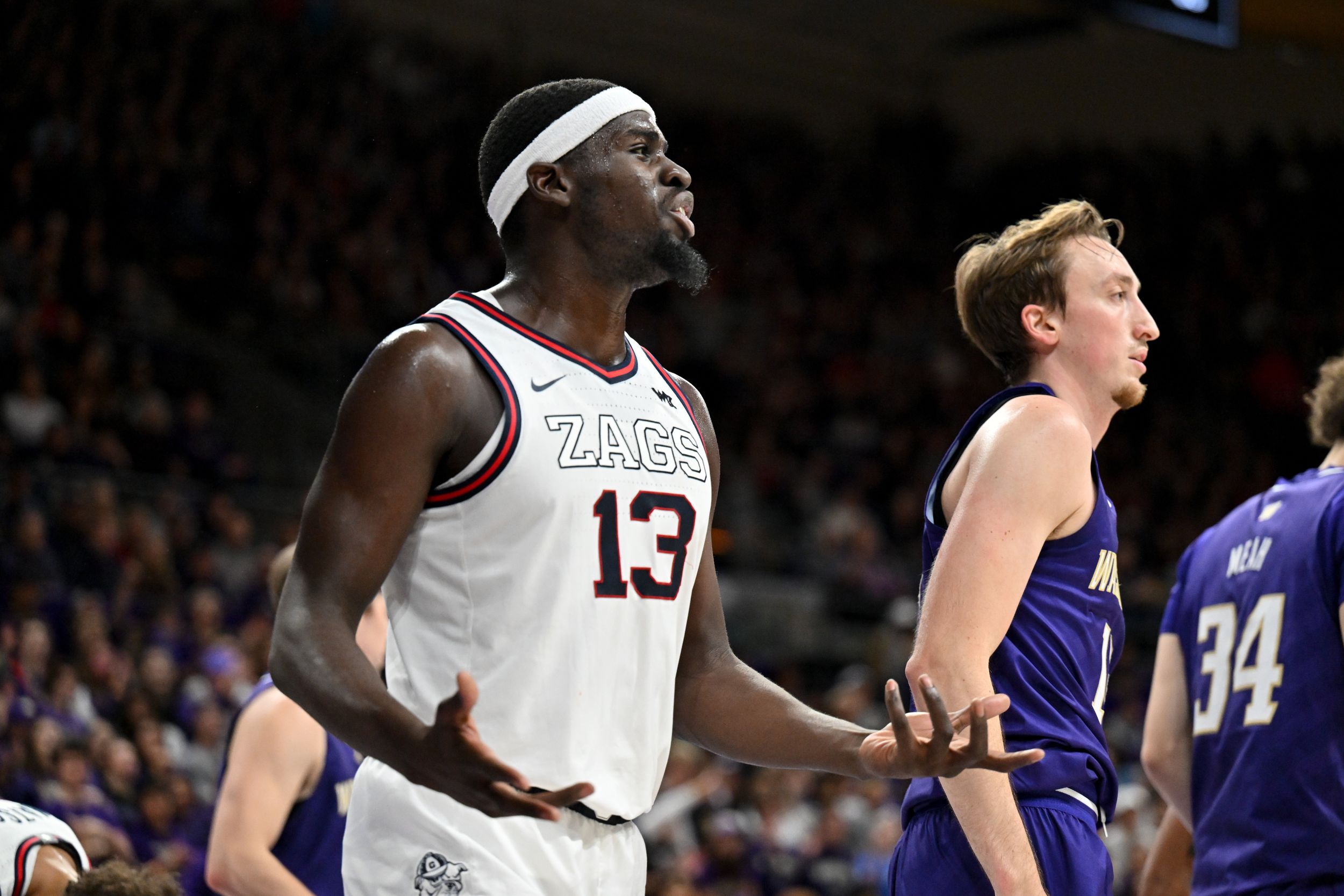 Gonzaga Rises Two Spots To No. 13 In AP College Basketball Poll | The ...