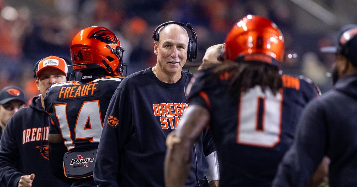 Preparing to enter the ‘coaching portal,’ Robb Akey puts a bow on ...
