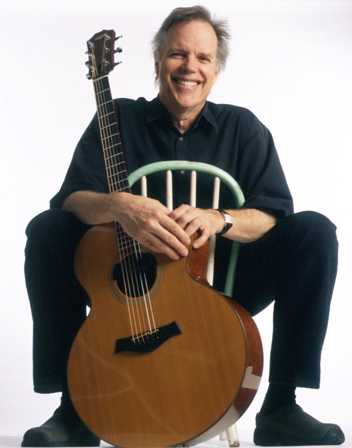 Leo Kottke relearned to play the guitar after suffering severe tendon damage.