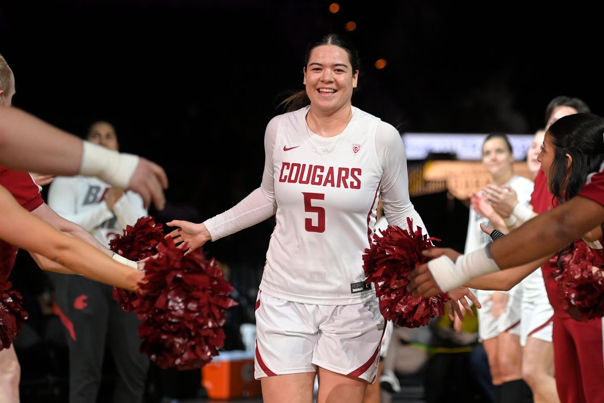 Washington State guard Charlisse Leger-Walker leads the Cougars in scoring at 16 points per game.  (Associated Press)