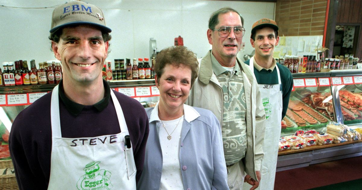 Bob Egger, member of famed Spokane butcher business family who founded South Hill market, dies at 86
