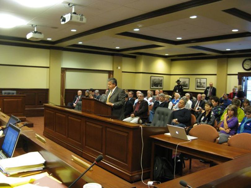 State Superintendent of Schools Tom Luna gives his closing comments to the Senate Education Committee on Thursday on his controversial school reform plan. (Betsy Russell)