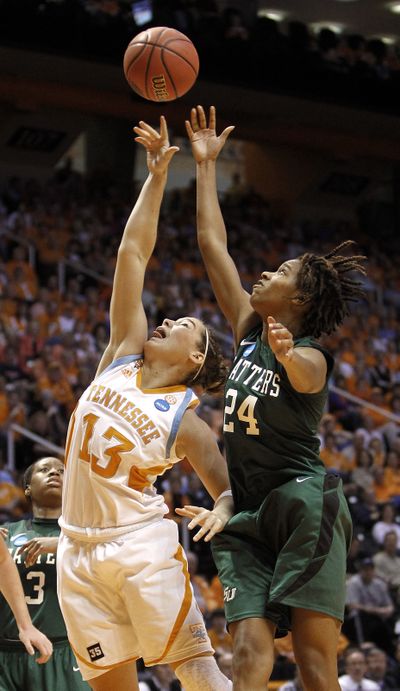 Taber Spani (13) and the Lady Vols held Stetson scoreless for 15:37 in the second half. (Associated Press)