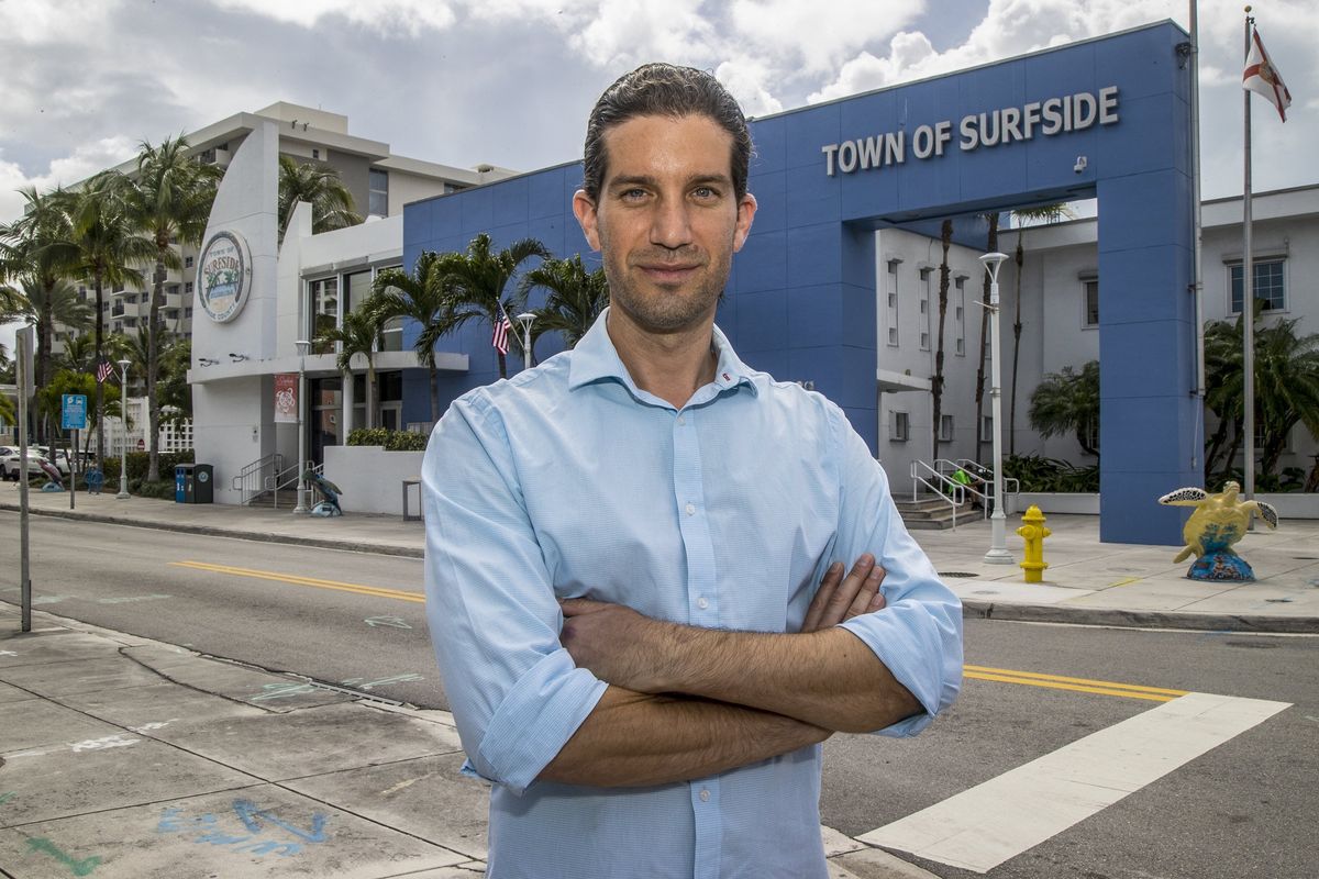 Town of Surfside Newly elected Mayor Shlomo Dazinger posed in front of the Town Hall Building, on Wednesday March 23, 2022.    (Pedro Portal/Miami Herald/TNS)