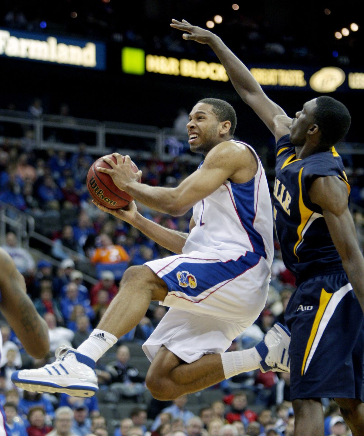 Kansas freshman guard Xavier Henry, left, leads the No.1-ranked Jayhawks in scoring at 17.7 points per game. (FILE Associated Press)