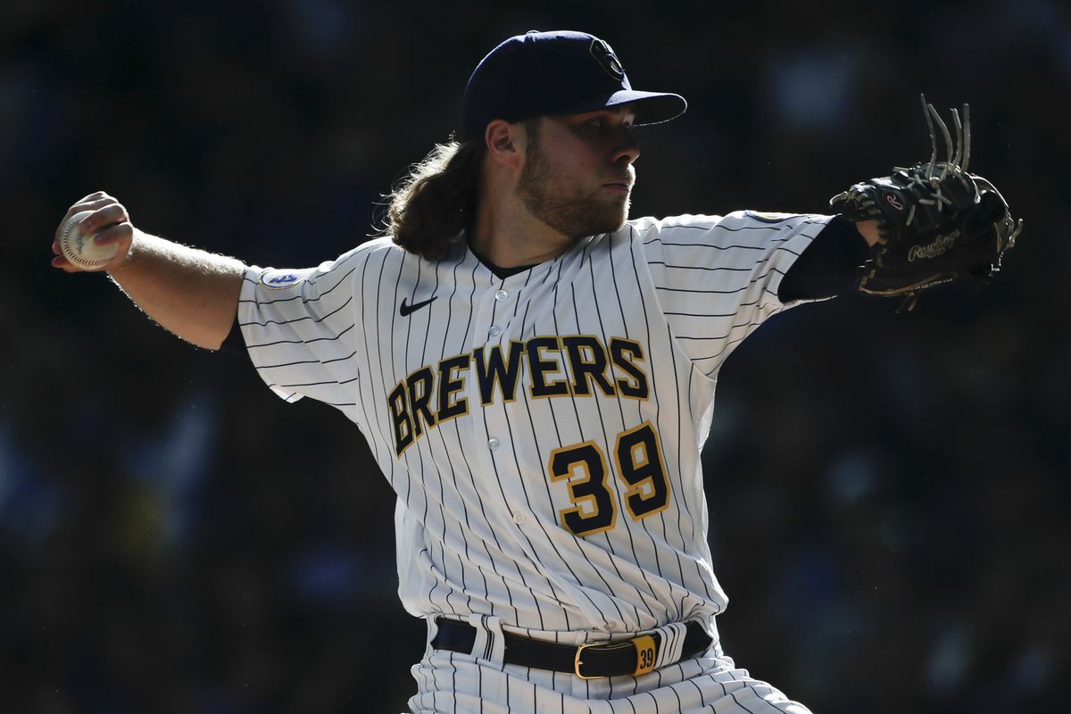 Rowdy Tellez puts on power show to spark Brewers' victory