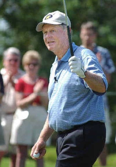
Jack Nicklaus acknowledges the crowd after clinching his  Skins Game victory Saturday.
 (Associated Press / The Spokesman-Review)