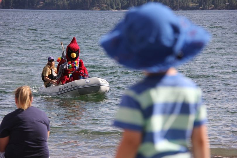 A young splash participant waits for the big bird’s arrival at last year’s Cecil’s Summer Splash. (North Idaho College Press Room photo)