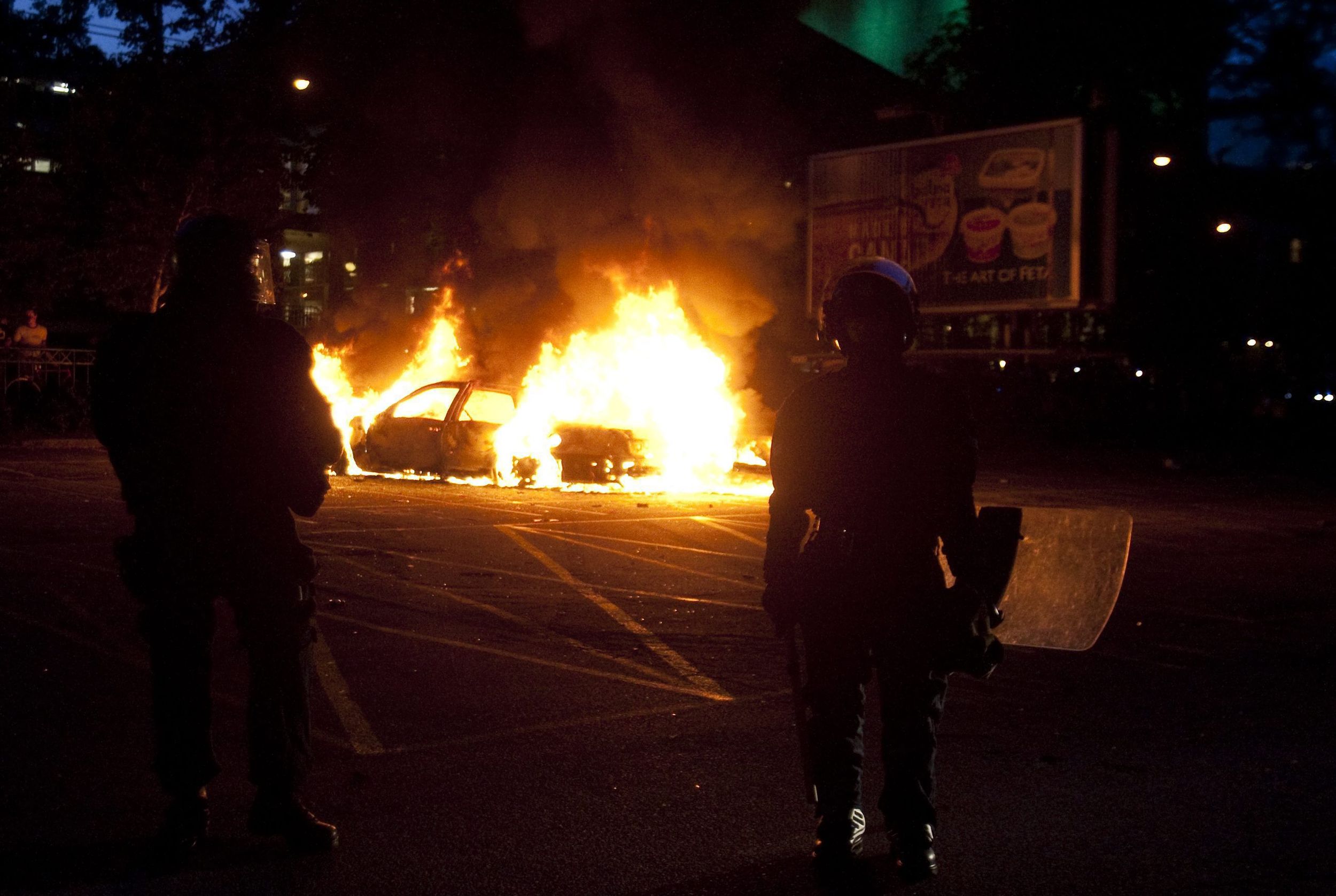 Vancouver residents ponder reasons for Stanley Cup riots 