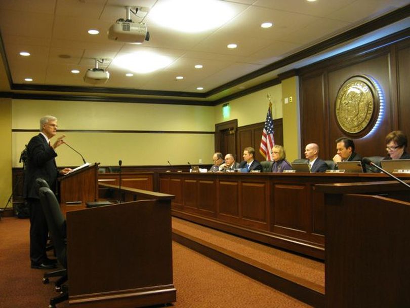 Senate President Pro-Tem Brent Hill, R-Rexburg, presents closed-primary election legislation to the Senate State Affairs Committee on Wednesday morning. (Betsy Russell)