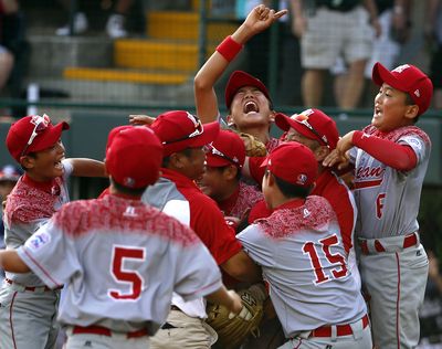 Japan celebrates after winning Little League World Series Championship over Lewisberry, Pa. (Associated Press)