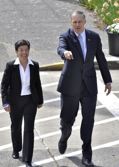 Yu and Inslee (Jim Camden / The Spokesman-Review)