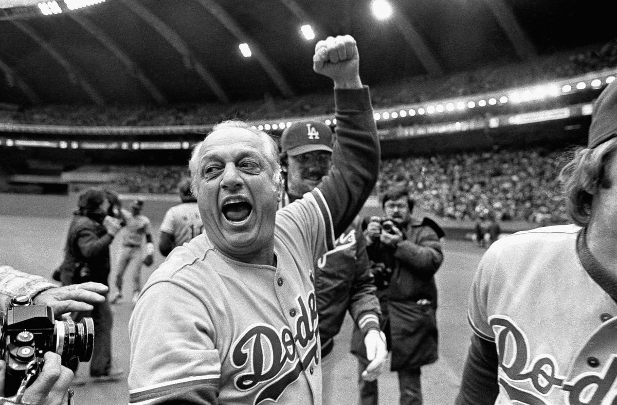 Legendary Dodger manager Tommy Lasorda, 90, honored by LA City Council –  San Bernardino Sun