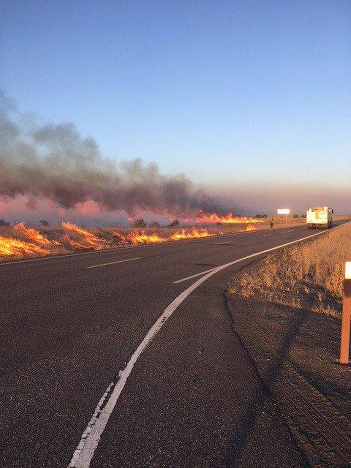 Wildfires Burn Across Eastern Washington July 20 2018 The   LRoadFire2 