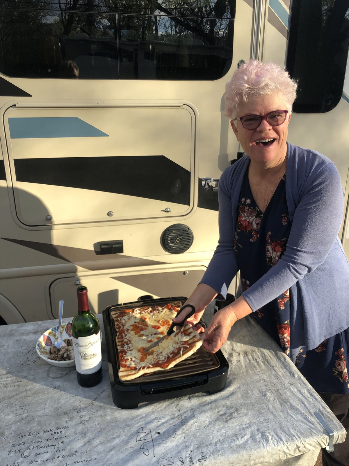 RV cooking: Pizza on the George Foreman Grill