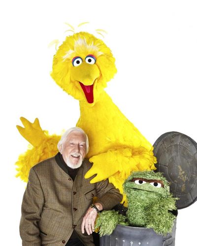 Caroll Spinney, Big Bird, and Oscar the Grouch. (Gil Vaknin / Sesame Workshop)