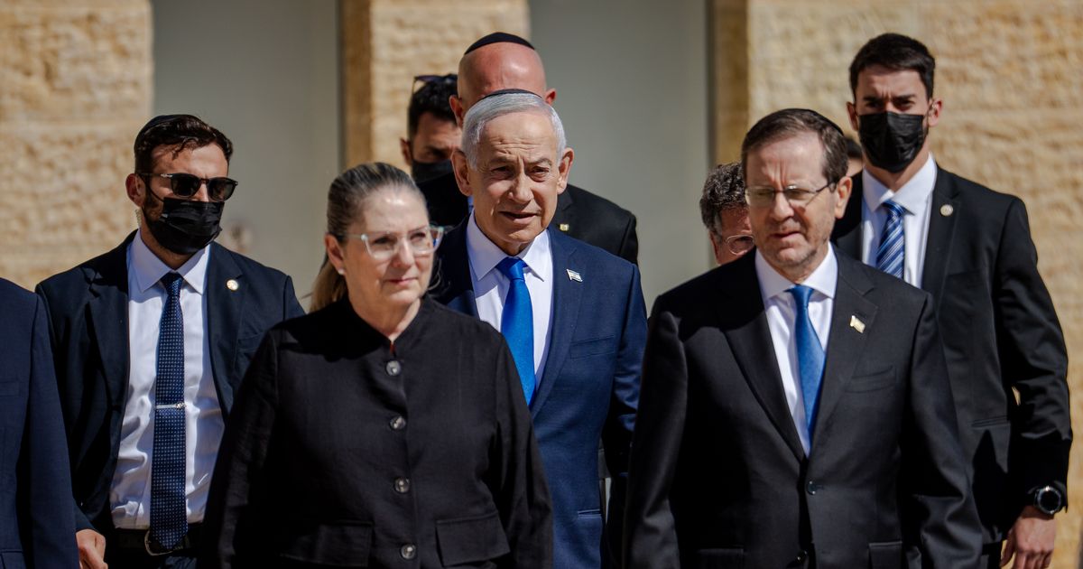 Israel's President, putting off decision on pardon for Netanyahu, will push for plea deal