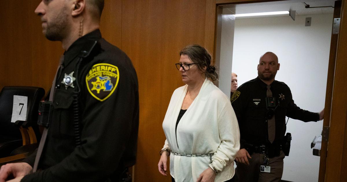 Parents of Oxford High School shooter sentenced to 10-15 years in ...