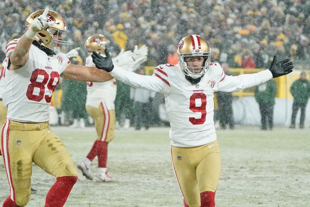 San Francisco 49ers' Robbie Gould celebrates after making the game-winning field goal during the second half of an NFC divisional playoff NFL football game against the Green Bay Packers Saturday, Jan. 22, 2022, in Green Bay, Wis. The 49ers won 13-10 to advance to the NFC Chasmpionship game.  (Associated Press)